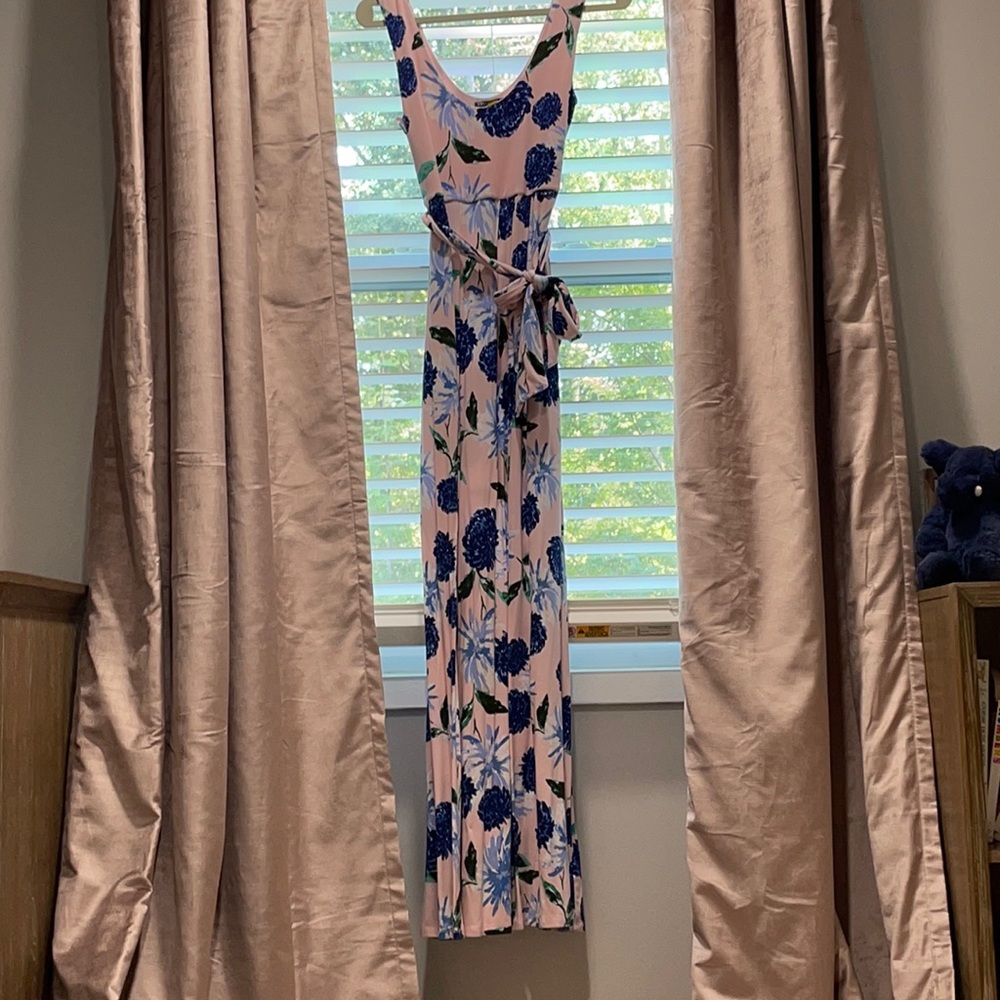 A pea in the pod maternity maxi dress size SMALL